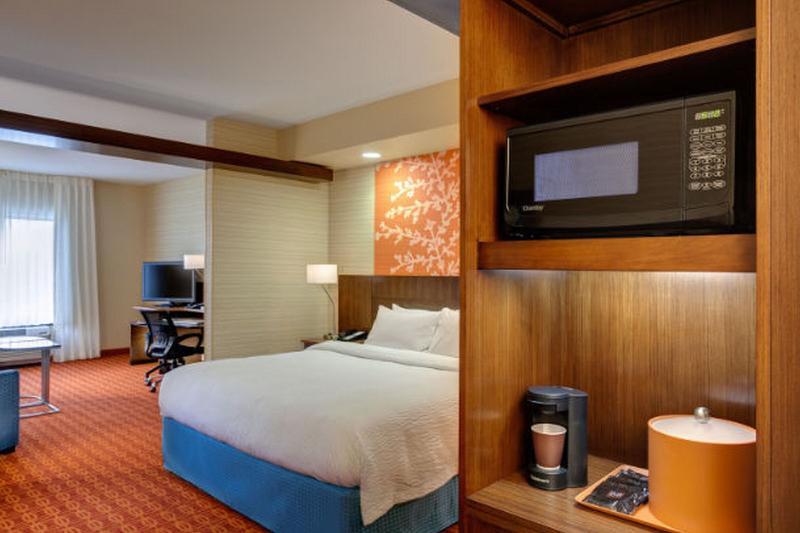 Fairfield Inn & Suites By Marriott Belle Vernon Eksteriør bilde
