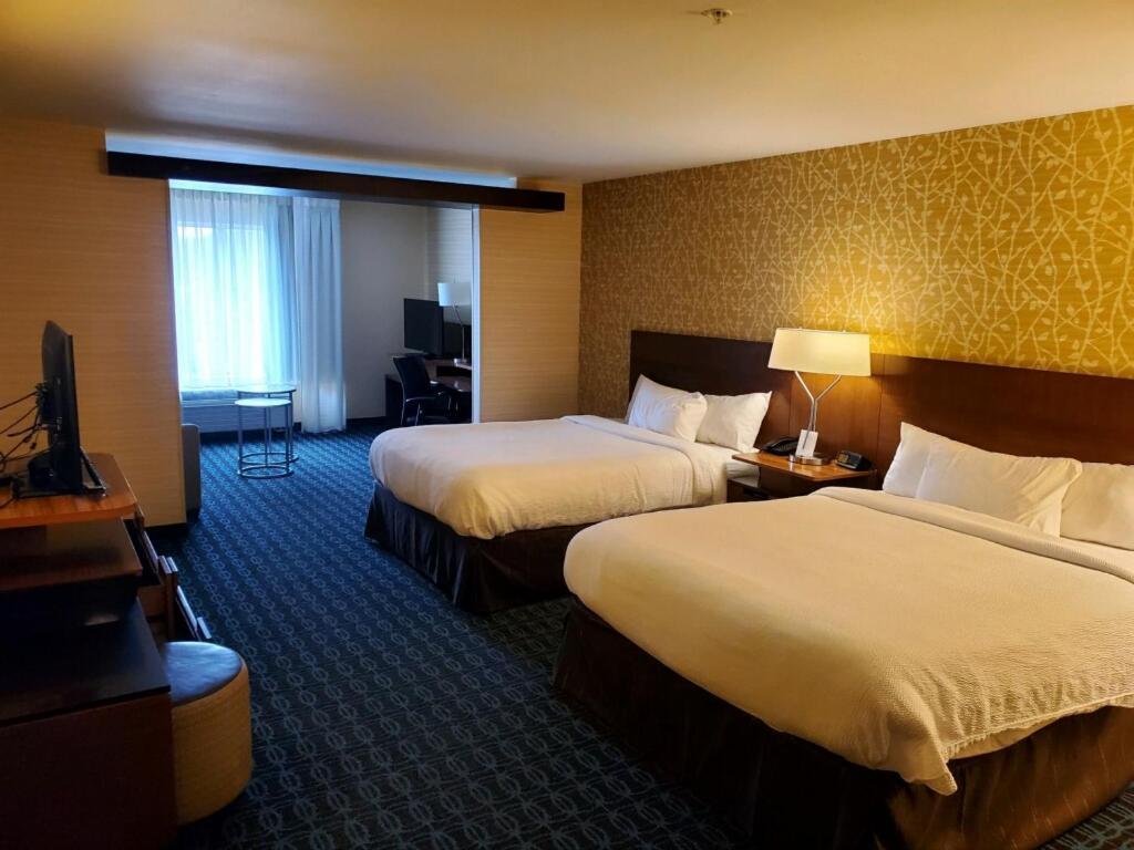 Fairfield Inn & Suites By Marriott Belle Vernon Eksteriør bilde