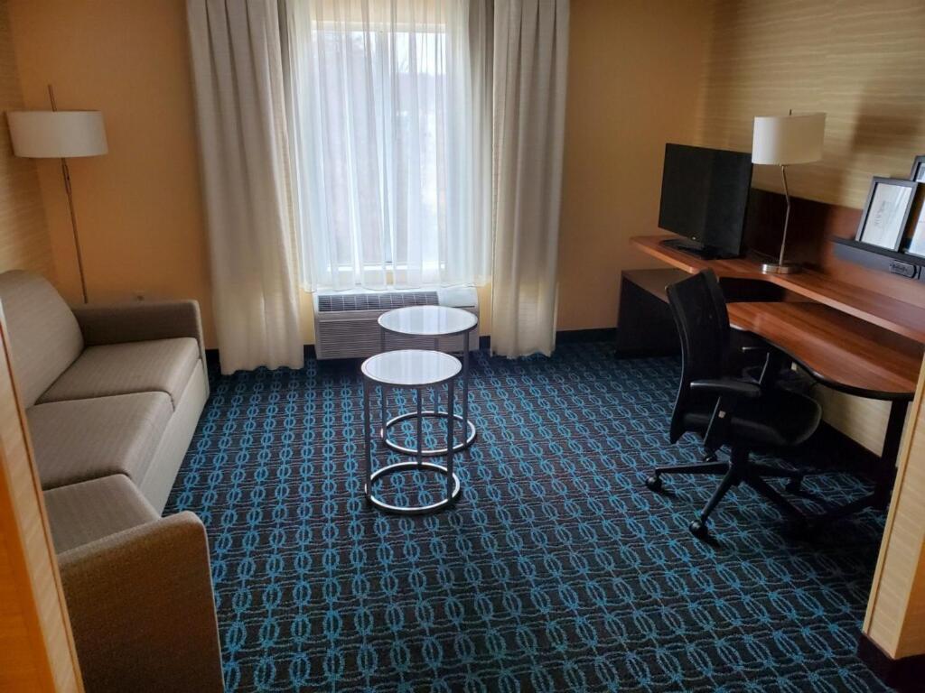 Fairfield Inn & Suites By Marriott Belle Vernon Eksteriør bilde