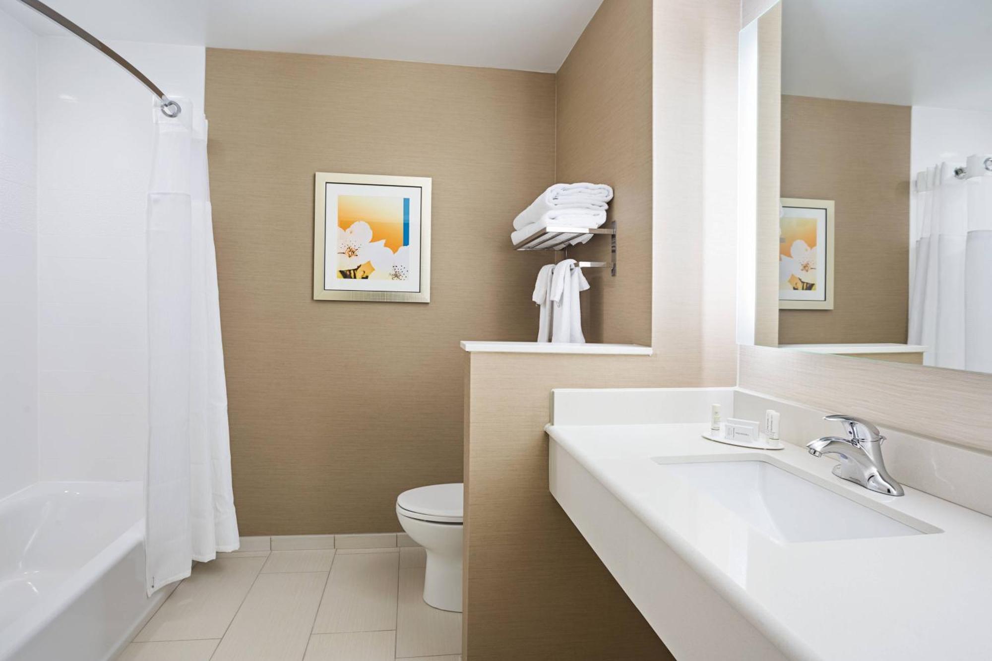Fairfield Inn & Suites By Marriott Belle Vernon Eksteriør bilde