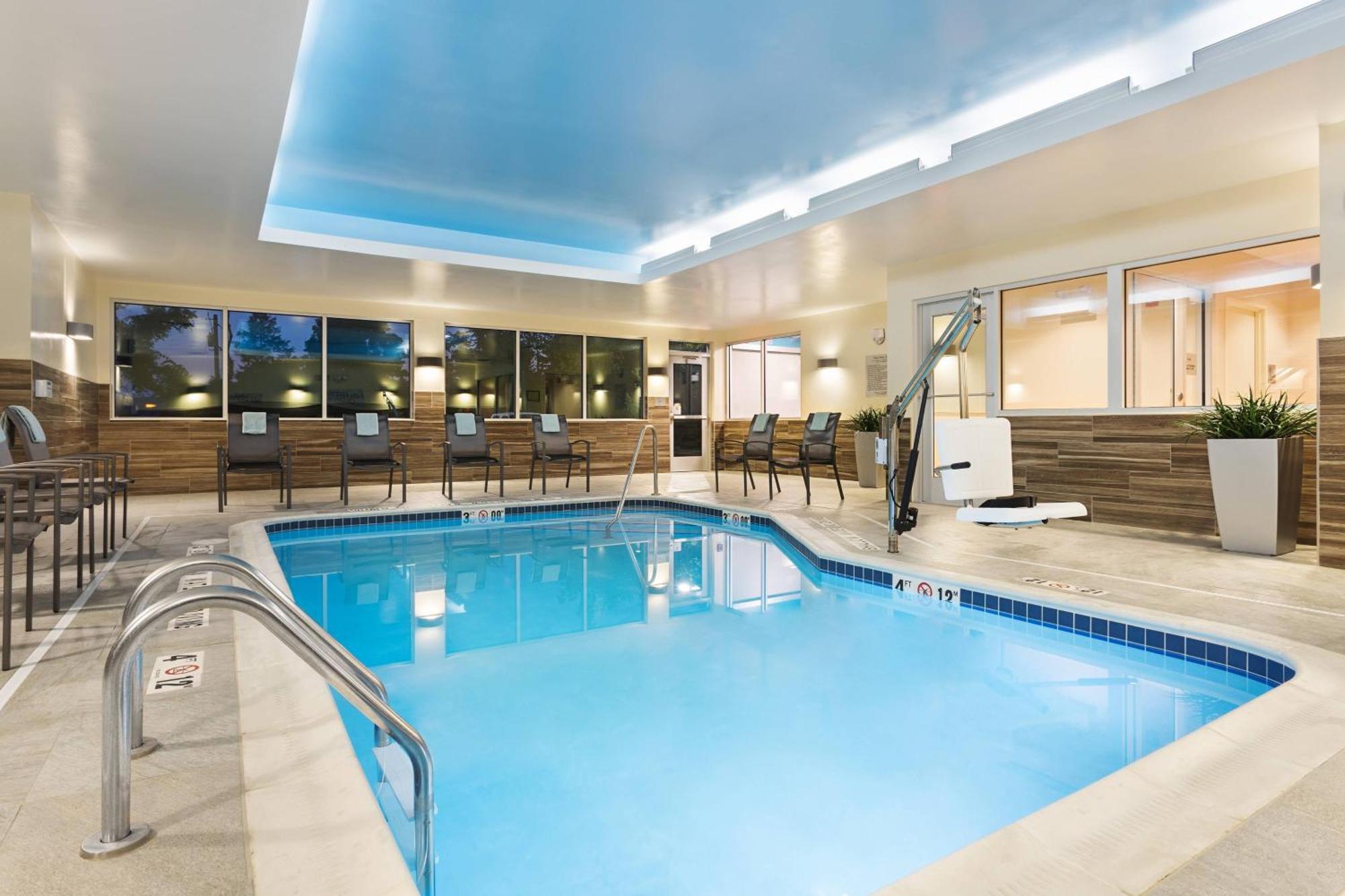 Fairfield Inn & Suites By Marriott Belle Vernon Eksteriør bilde