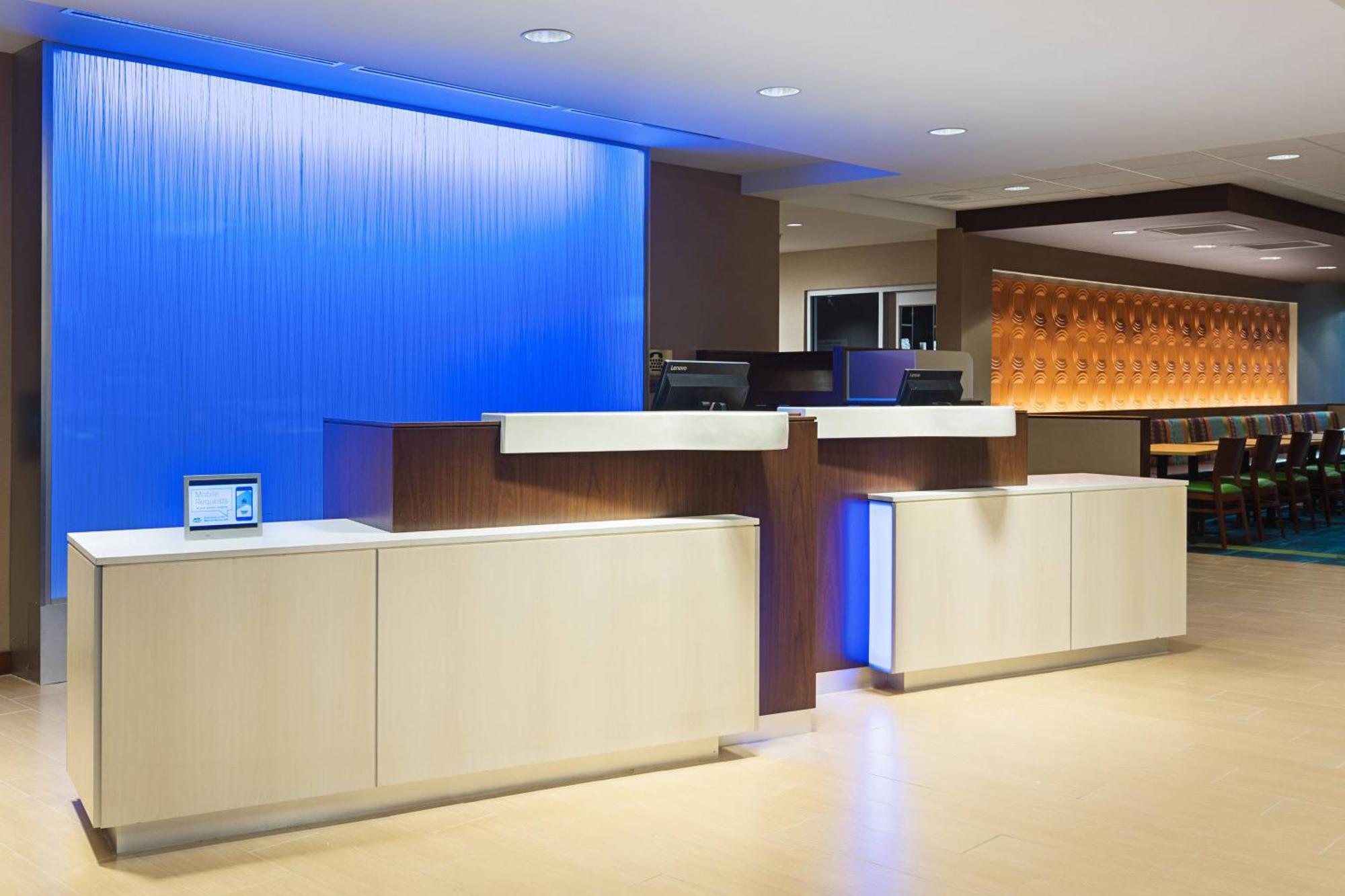 Fairfield Inn & Suites By Marriott Belle Vernon Eksteriør bilde
